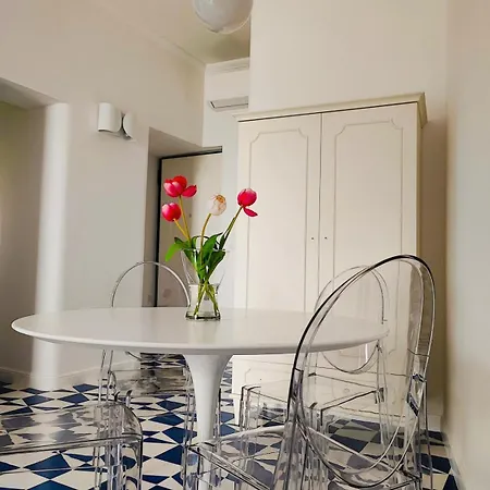 Amalfully Boutique - A Seaview Gem Apartment