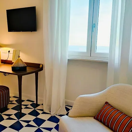 Amalfully Boutique - A Seaview Gem Apartmán